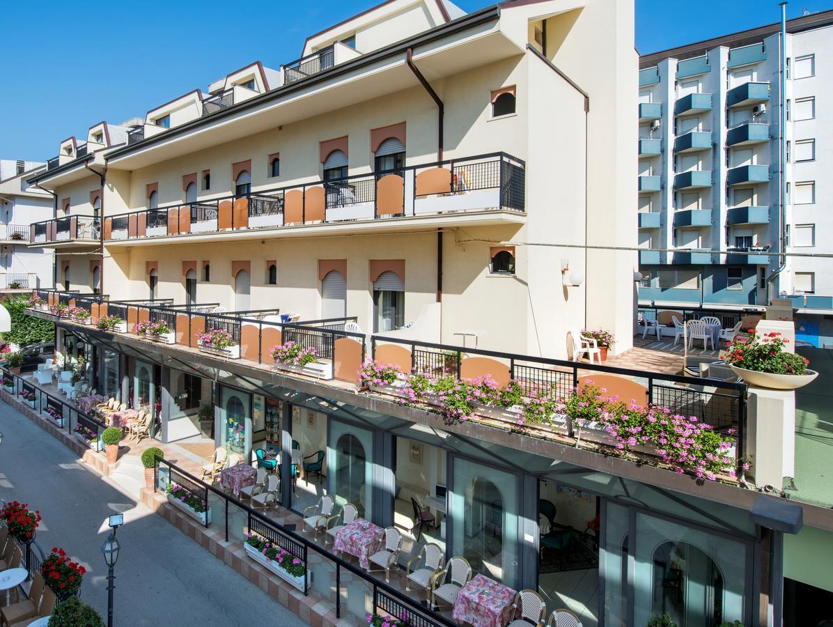 Hotel La Conchiglia Bellaria-Igea Marina Exterior foto